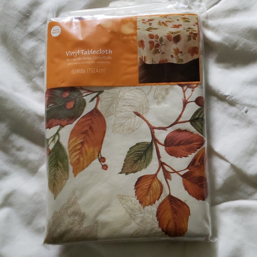 Mainstays Autumn Leaf Vinyl Tablecloth - Orange and Green